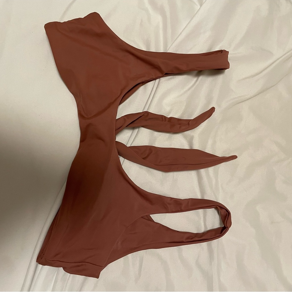 Swimsuit top - Picture 3 of 5